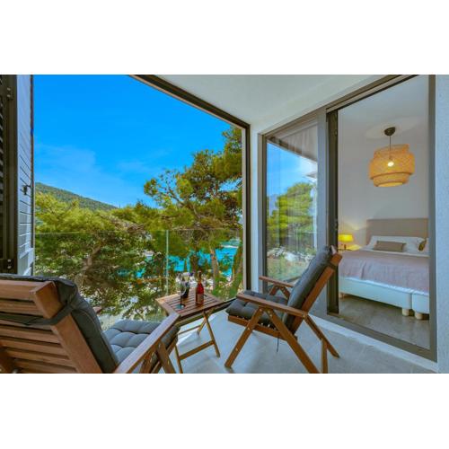 Lovely 1 BR apt near beach with private parking