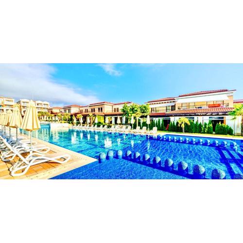 Lovely 1BD Apartment in a Luxury Resort in Sozopol by Flat Mаnаger
