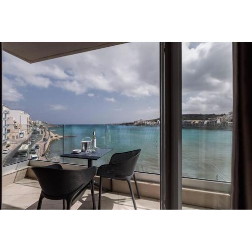 Lovely 1bed Seafront Spb - Flat 4 By Homely