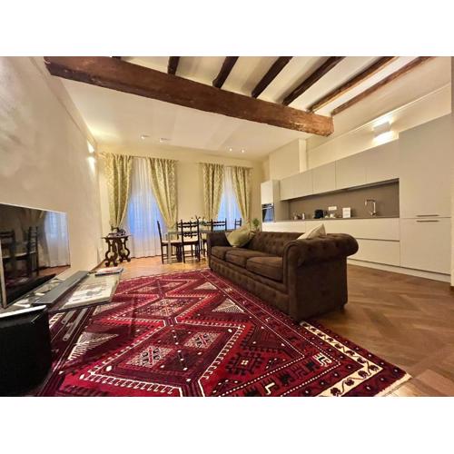Lovely 2 bedroom apartment nearby Piazza Maggiore