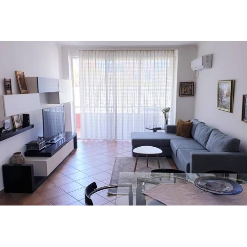 Lovely 2-bedroom rental apartment in Tirana center