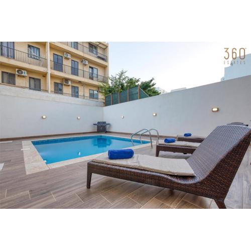 Lovely 3BR maisonette, spacious with Wifi, AC & Pool by 360 Estates