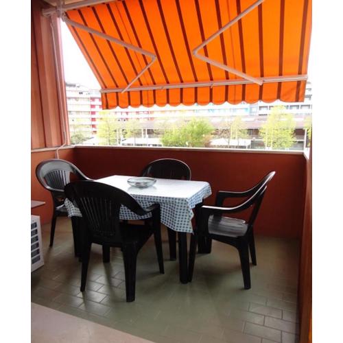 Lovely Apartment For 5 People-swimming Pool-ac by Beahost Rentals