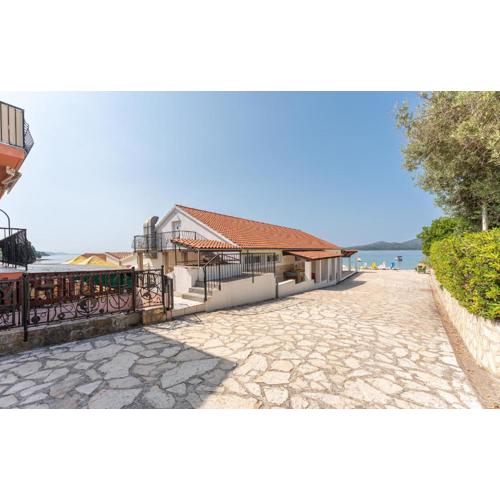 Lovely Apartment In Biograd Na Moru