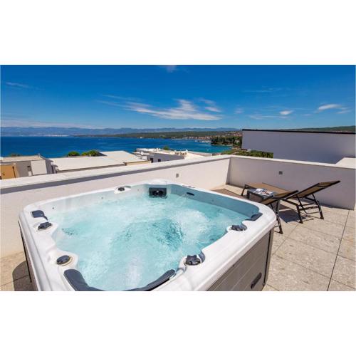 Lovely Apartment In Malinska
