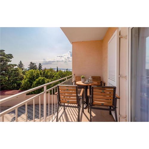 Lovely Apartment In Novi Vinodolski