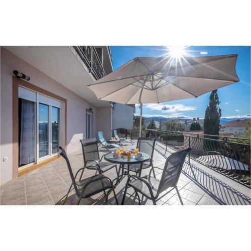 Lovely Apartment In Novi Vinodolski