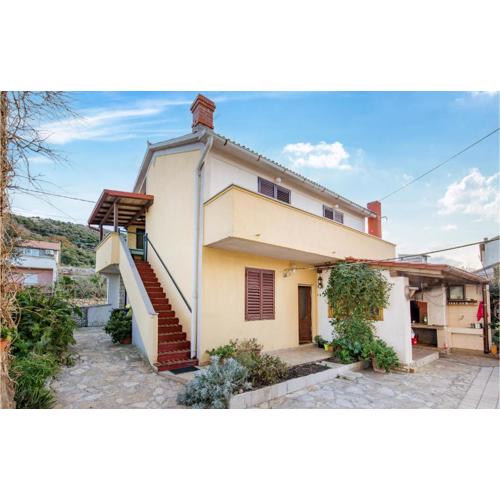 Lovely Apartment In Rab With Kitchen