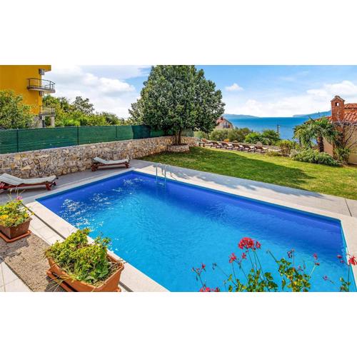 Lovely Apartment In Rijeka