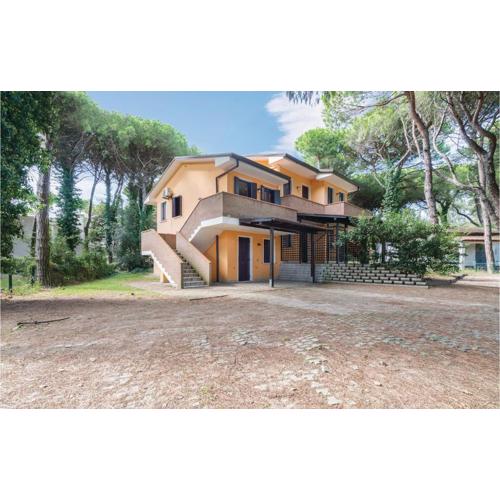 Lovely Apartment In Rosolina Mare