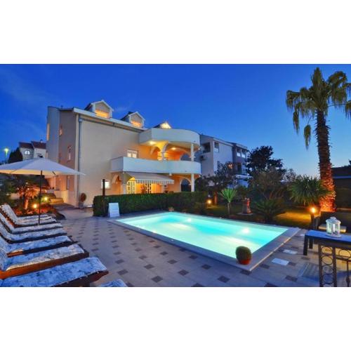 Lovely Apartment In Zadar