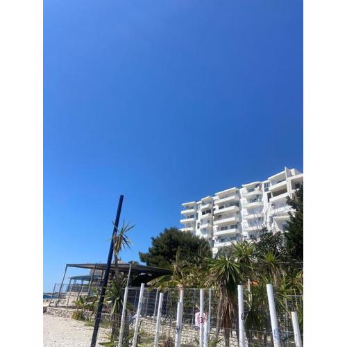 Lovely Apartment just 30m from the Beach