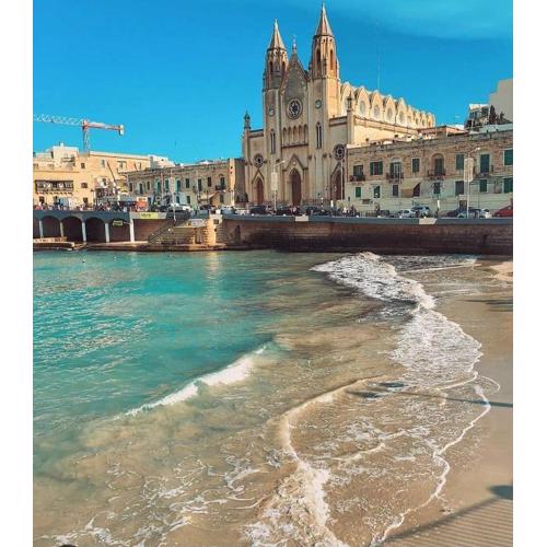Lovely Apartment near Balluta Bay