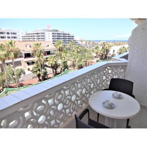 Lovely apartment with sea view and free WIFI, center of Las Americas Playa Honda