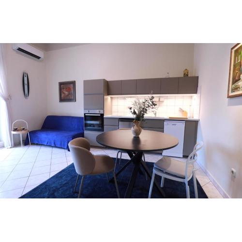 Lovely apartments Marmont with balconies in the heart of Split