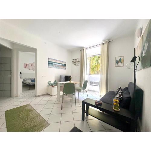 Lovely cozy Studio apartment on La Spezia most loved historic staircase In centro e a 6 minuti dalla stazione