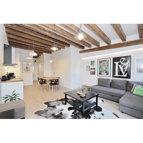 Lovely flat at Sagrada Familia