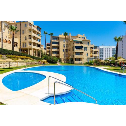 Lovely flat in Casinomar - Torrequebrada by Costarentals - Ref 114