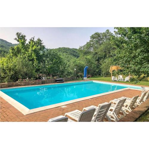 Lovely Home In Arezzo With Wifi