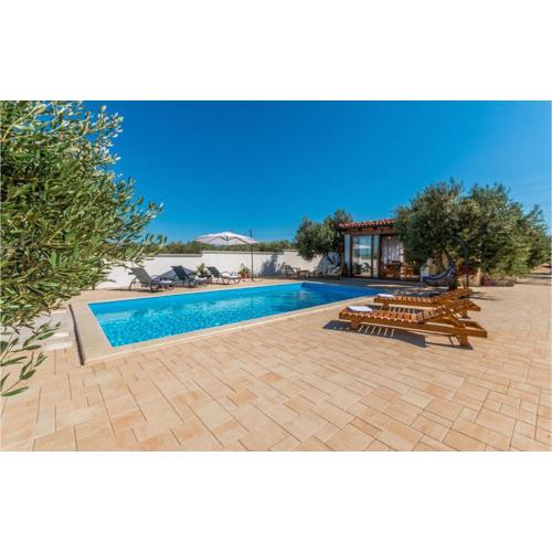 Lovely Home In Biograd Na Moru