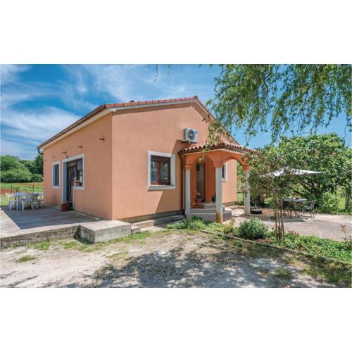 Lovely Home In Pula With Kitchen