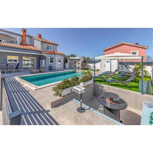 Lovely Home In Pula With Sauna