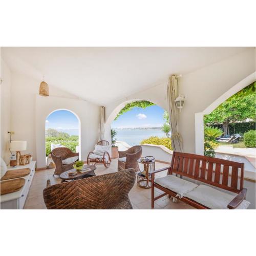 Lovely Home In Siracusa With Wifi