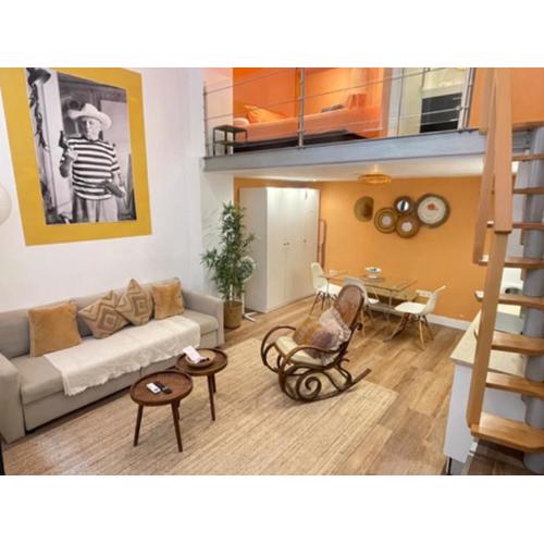 Lovely Loft in Historic Center!