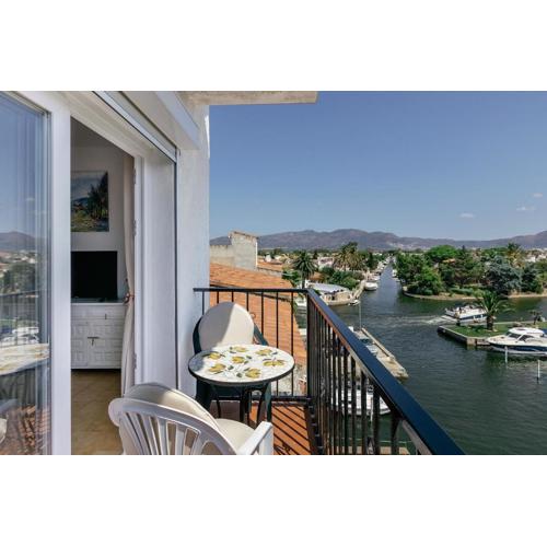 Lovely Mediterranean Penthouse in Costa Brava