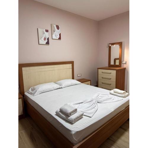 Lovely one bedroom flat in durres 2