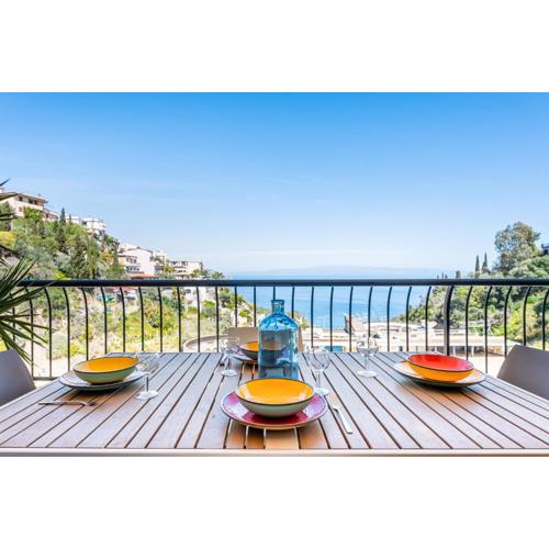 Lovely Sea View Apartment - Swimming Pool
