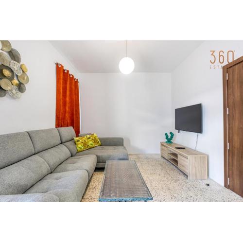 Lovely & Spacious home close to the beach by 360 Estates
