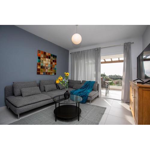 Lovely & Stylish! 3BR Specious Penthouse-Serenity Skyview