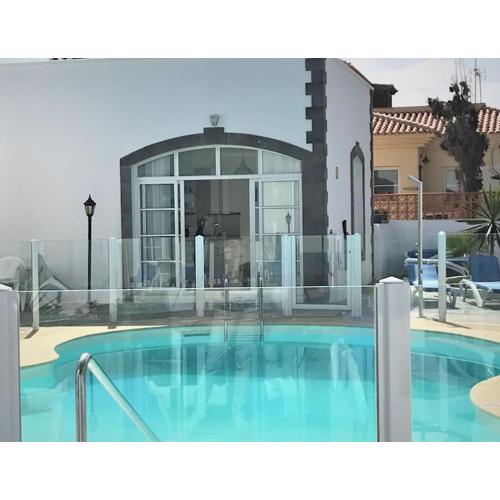 LOVELY VILLA - Pool front, private roof terrace, WIFI Fiber optic