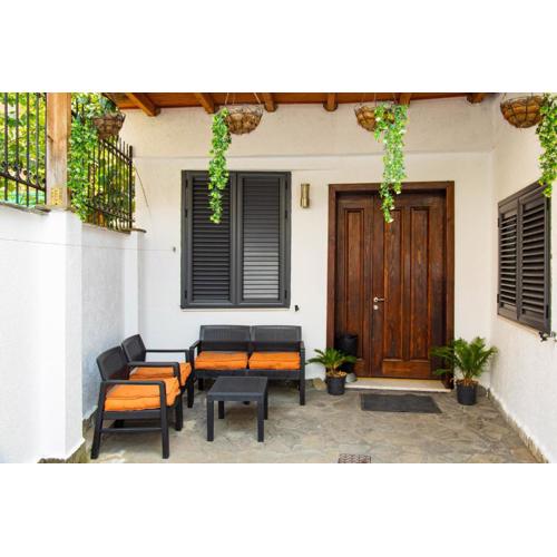 Lucas Central Relaxing House