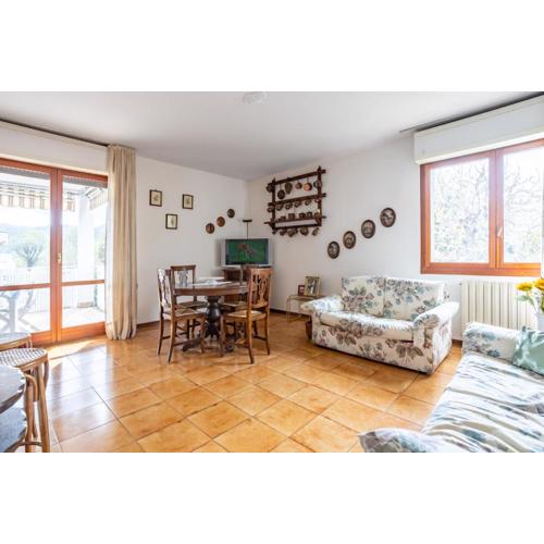 Lucca Bright Apartament with Balcony and Parking!