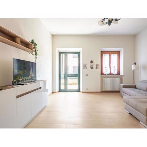 Lucca Comfy Apt with Private Garden and Parking!
