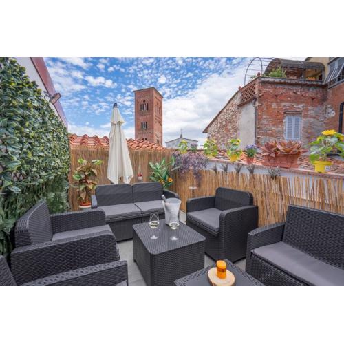 Lucca Old Town Apartment