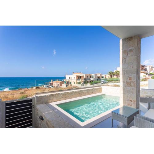 Lucia Beachfront Suite
