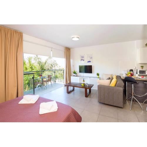 Lucile - Coralli Beachfront Apartment