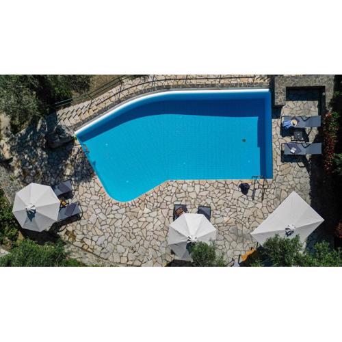 Lucky Villas