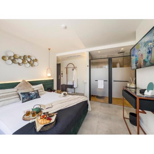 Luff Living - Adult Only