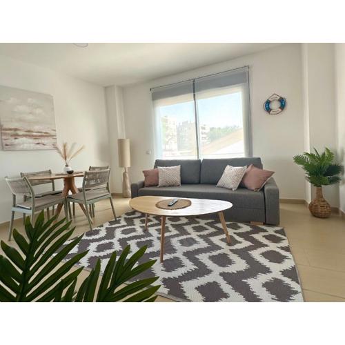 Luminoso Apartamento con Balcón
