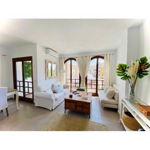 Luminoso Apartamento para Dos personas en Cabopino Marbella