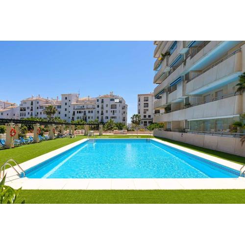 Luminous apartment in Puerto Banús, Marbella