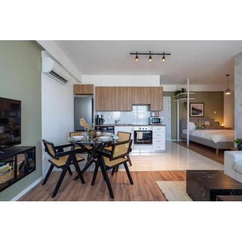 Luna - Homely Studio W Balcony in Larnaca