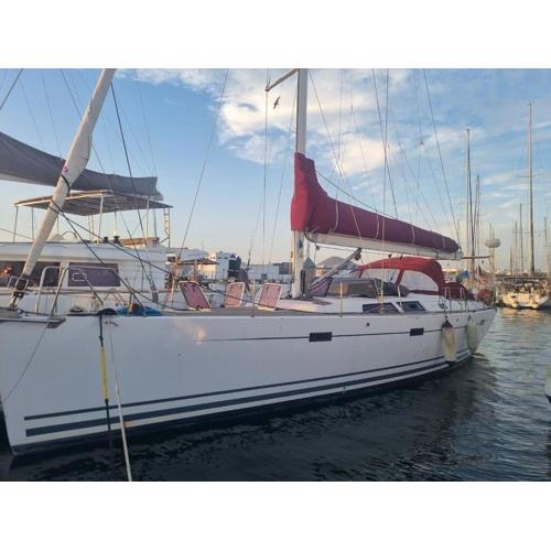 LUNA BAY, voilier 3 cabines 2 sdb en ville