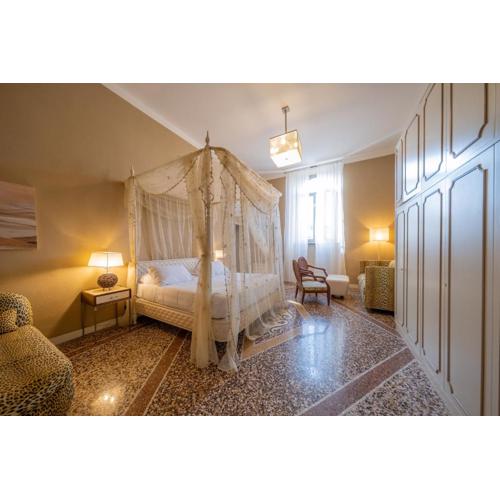 Lungarno Buozzi 7 Apartments