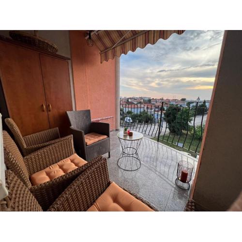 Lungo Mare Apartment with Terrace