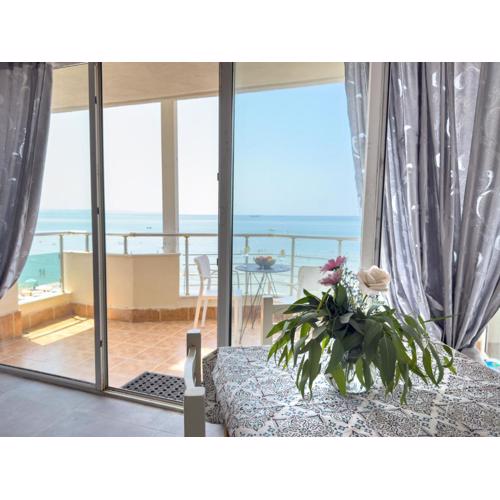 Lungomare Beachfront Apartments